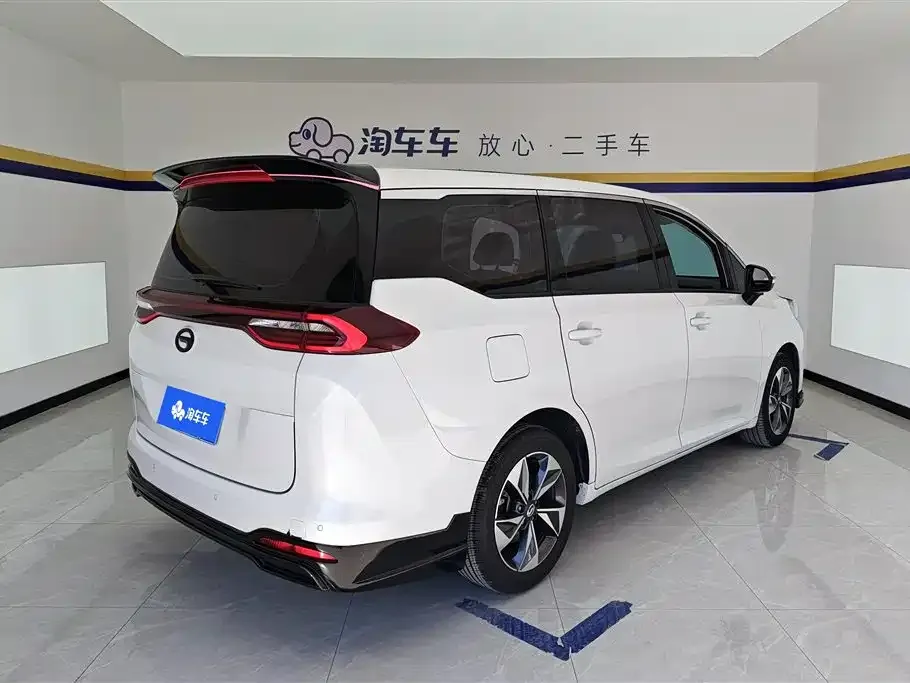 GAC Motor Trumpchi M6 — фото 2