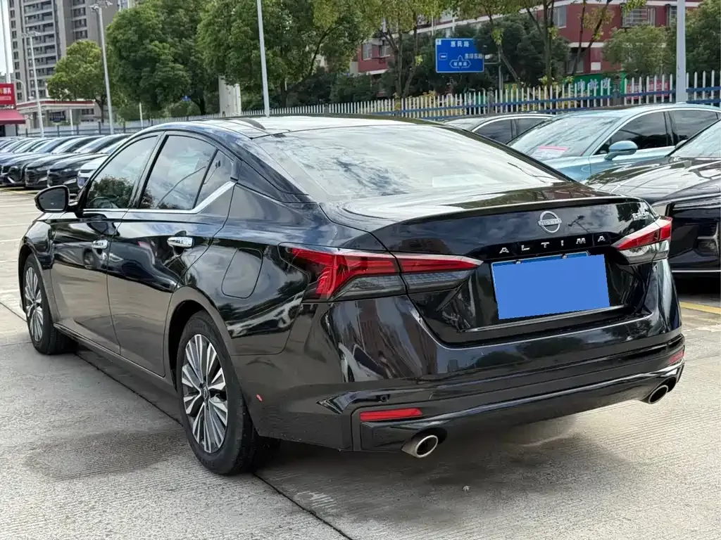 Nissan Teana 2023 из CN, фото 2