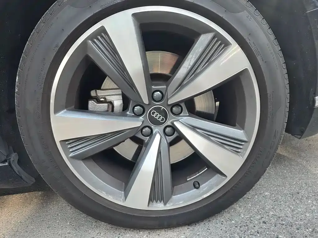 Audi A8 New Energy 2022 из CN, фото 9