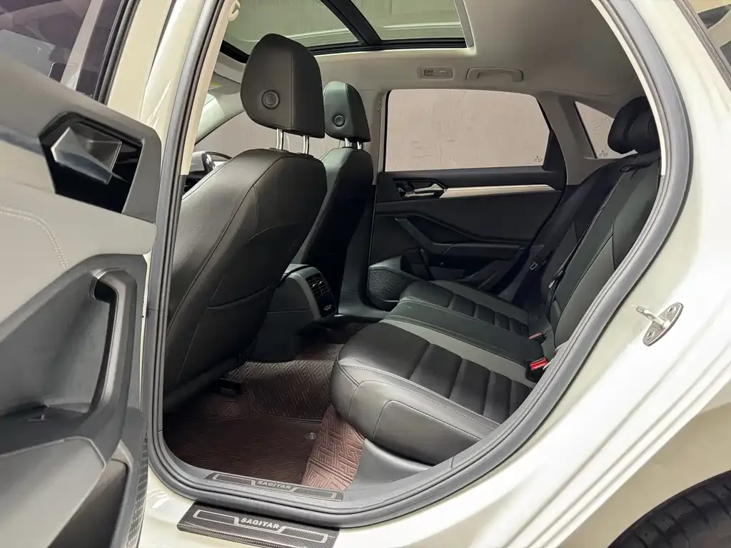 Volkswagen Sagitar 2023 из CN, фото 2
