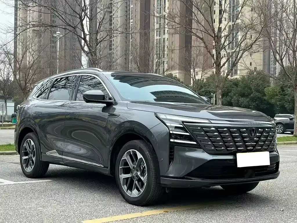 Changan CS75PLUS — фото 3