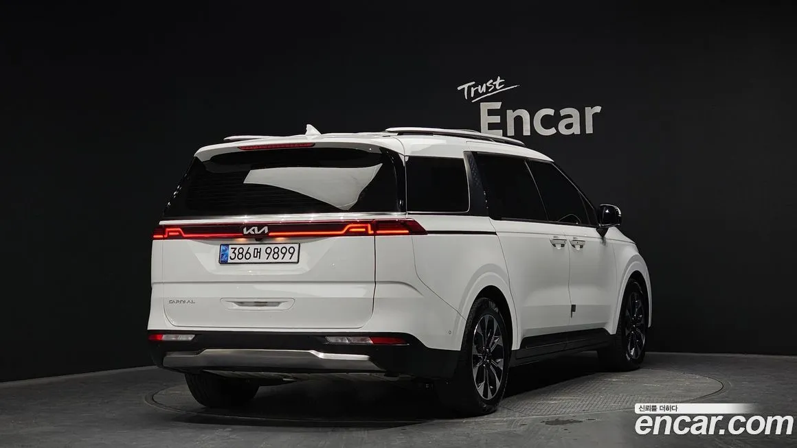 Kia Carnival 2023 из KR, фото 2