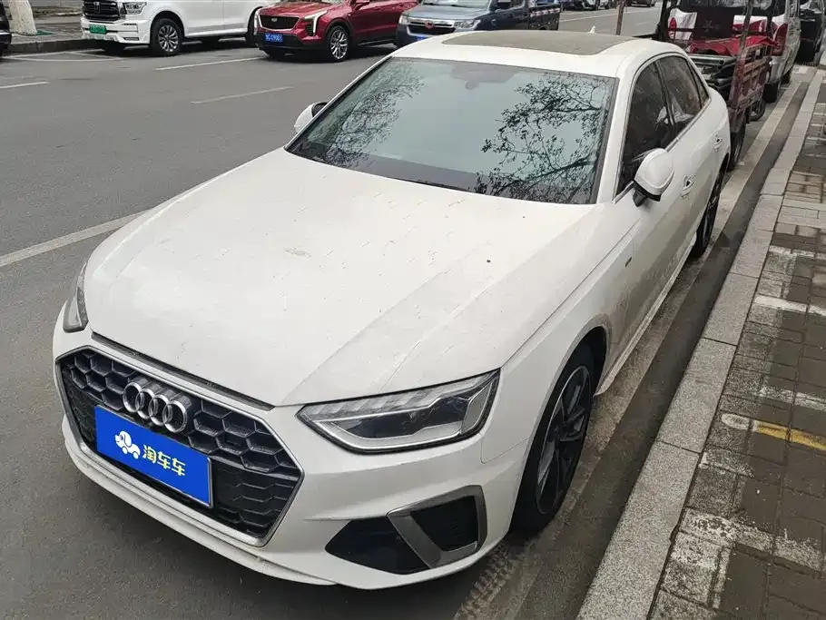 Audi A4L 2022 из CN, фото 1