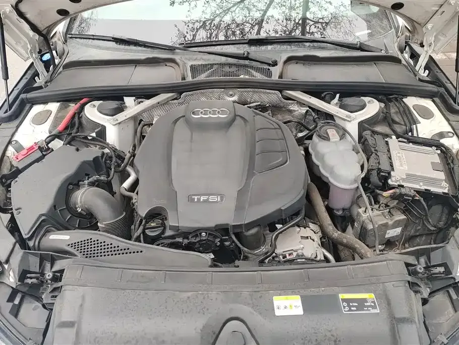 Audi A4L 2022 из CN, фото 5