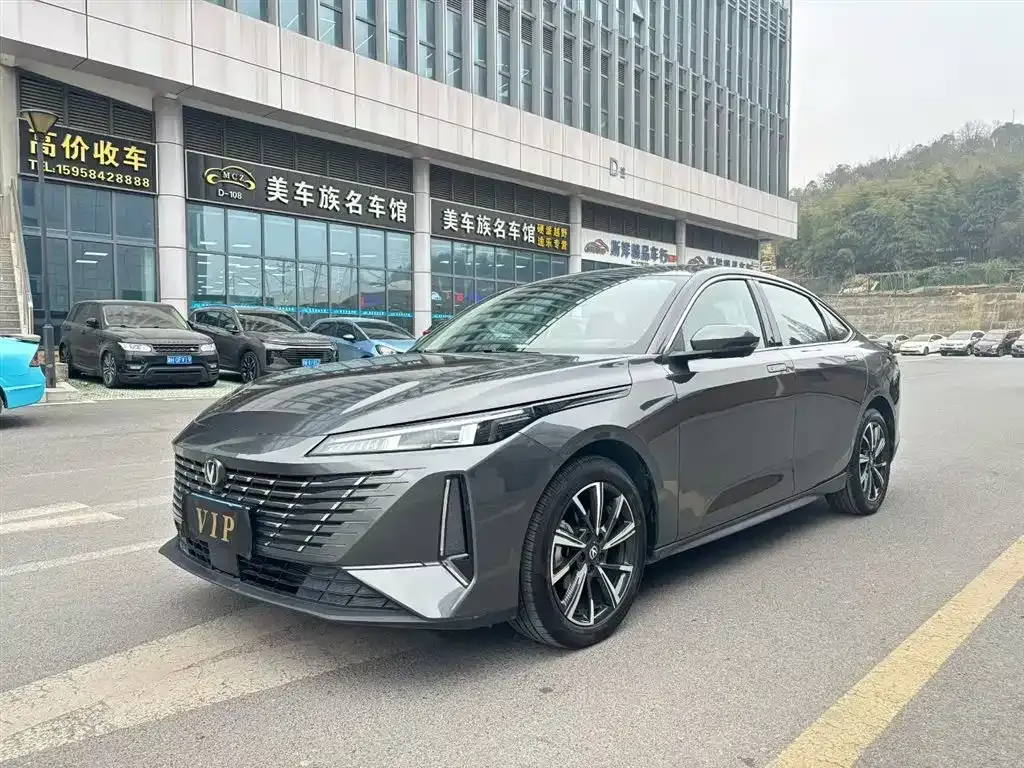 Changan Eado — фото 3