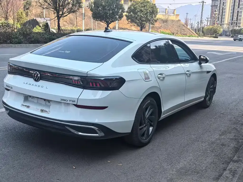 Volkswagen Lamando 2024 из CN, фото 7
