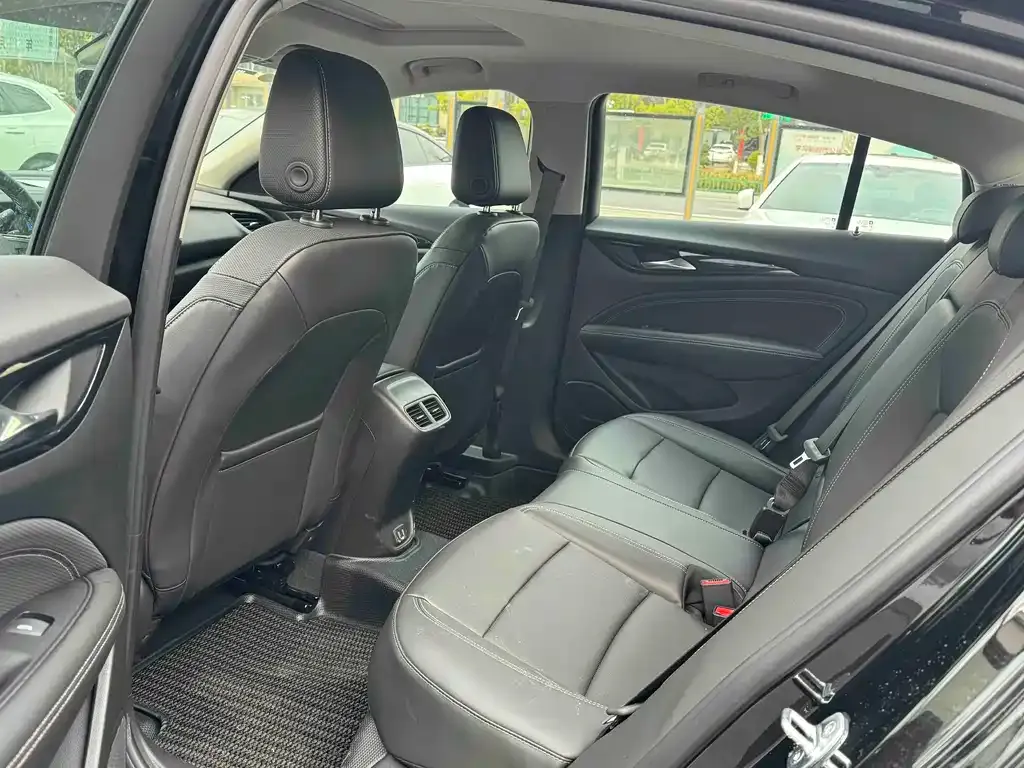 Buick Regal 2026 из CN, фото 2