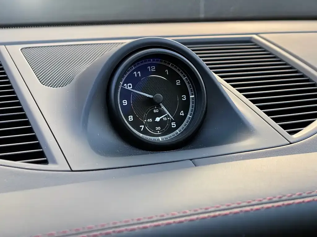 Porsche Macan 2024 из CN, фото 5