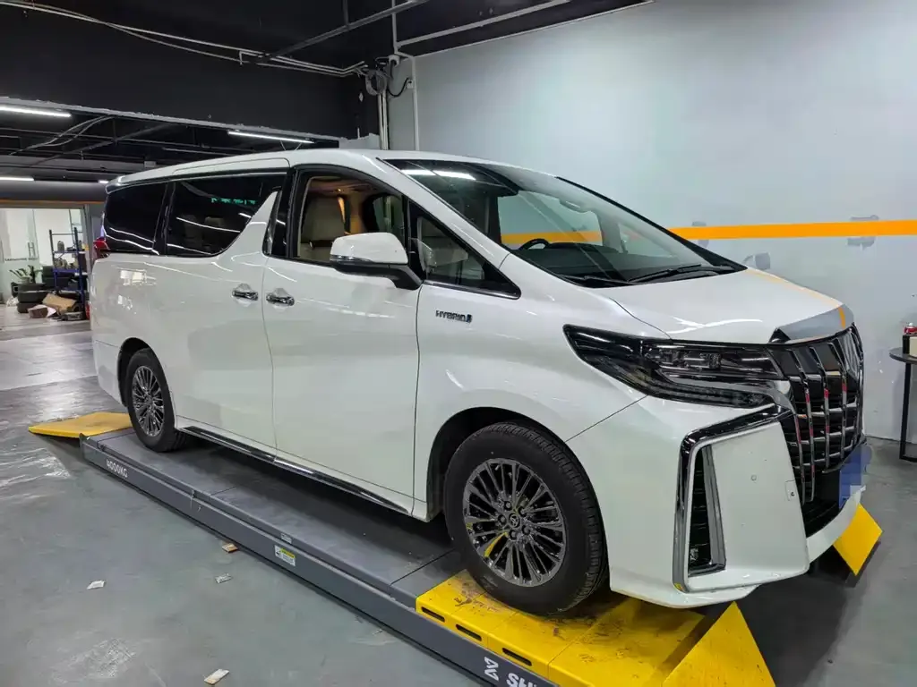 Toyota Alphard 2022 из CN, фото 5