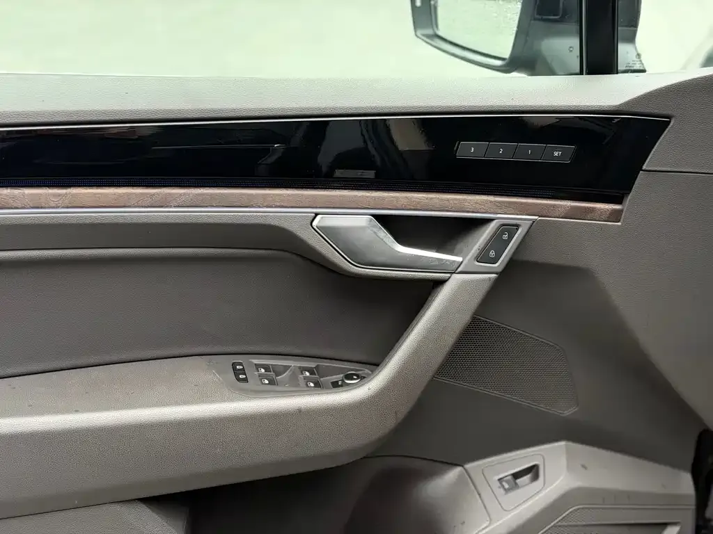 Volkswagen Touareg 2021 из CN, фото 7