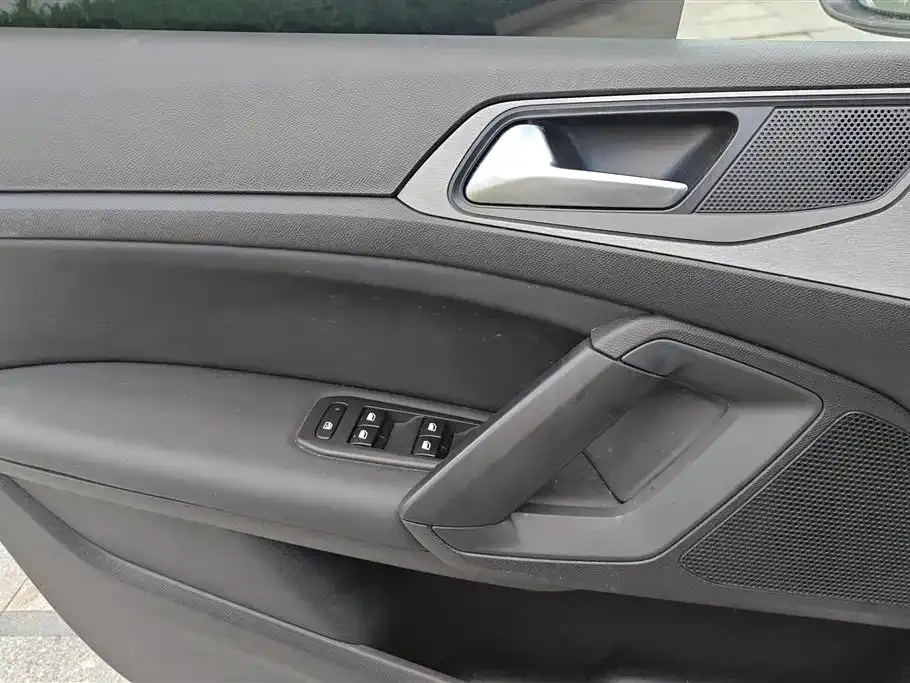 Peugeot 408 2023 из CN, фото 3