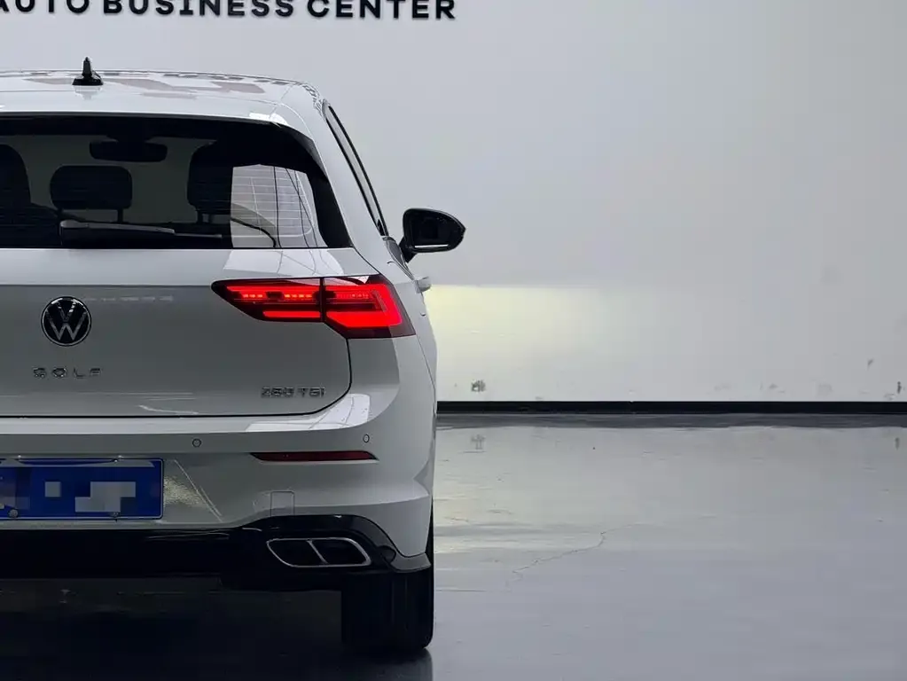 Volkswagen Golf 2021 из CN, фото 3