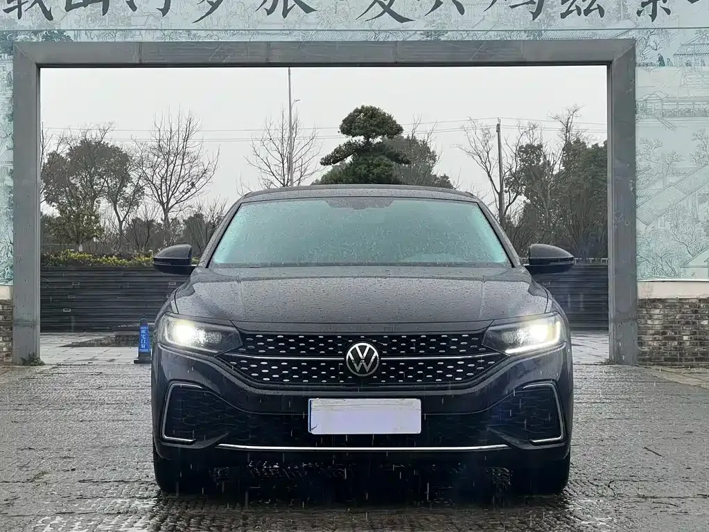 Volkswagen Passat — фото 2