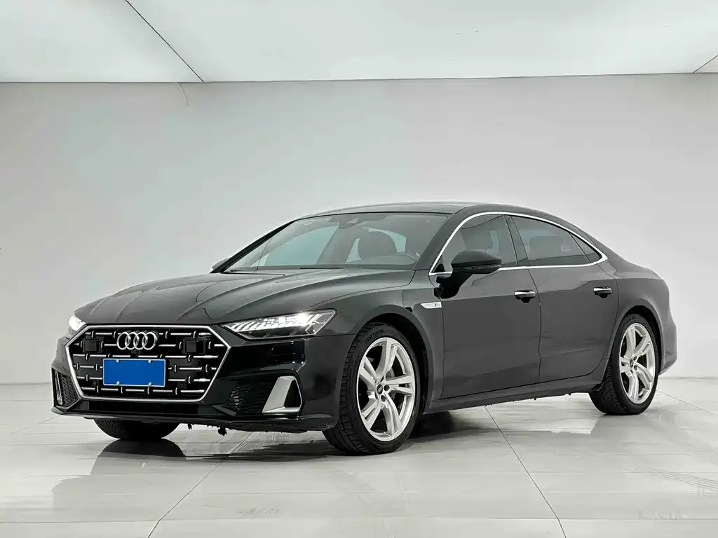 Audi A7L 2023 из CN, фото 1