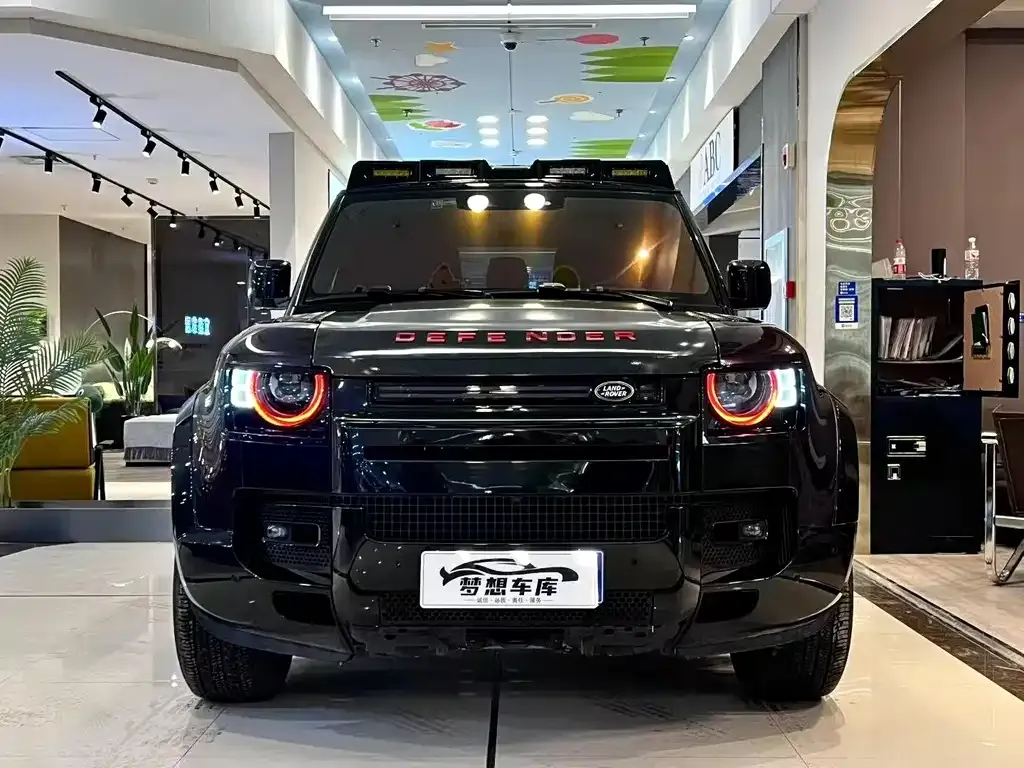 Land Rover Defender 2023 из CN, фото 1