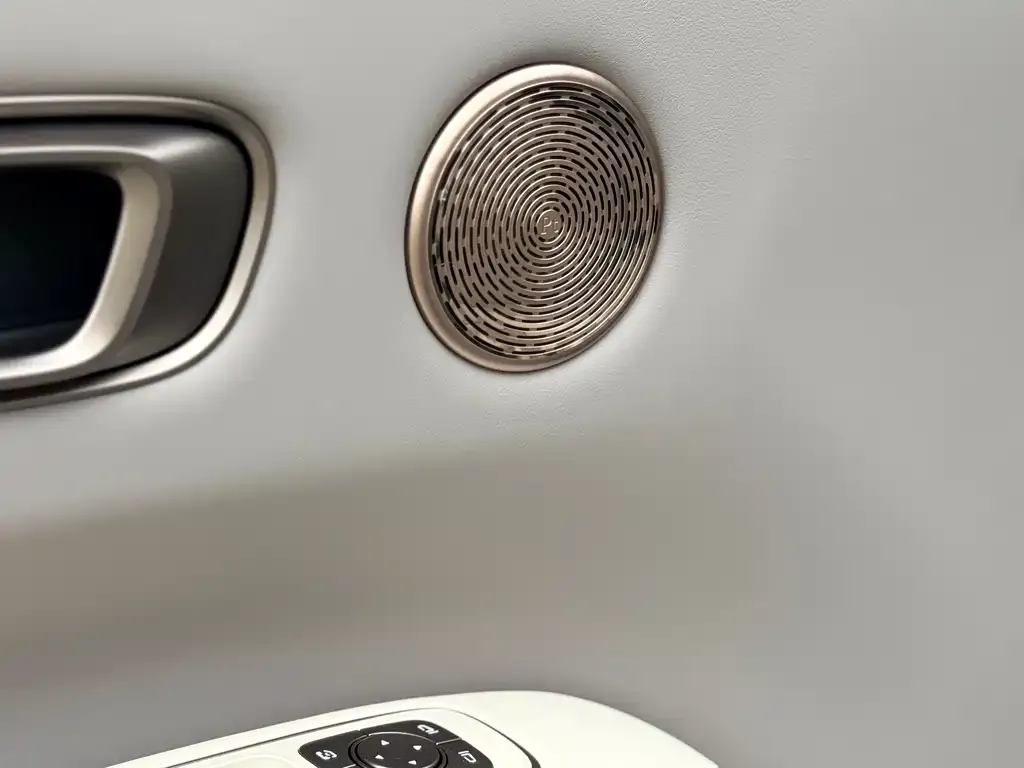 Li Auto i8 2025 из CN, фото 2