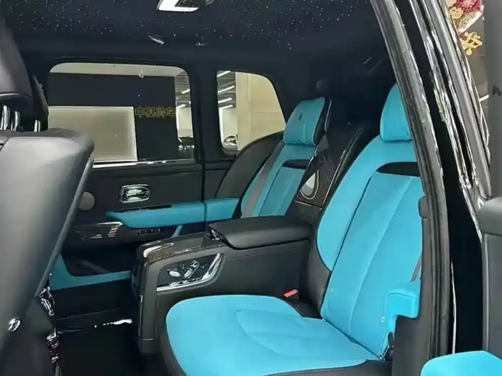 Rolls-Royce Cullinan 2022 из CN, фото 4