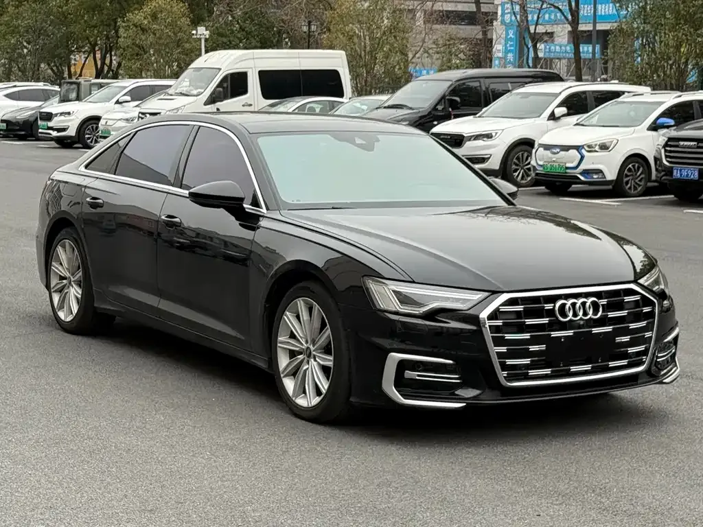 Audi A6L — фото 5