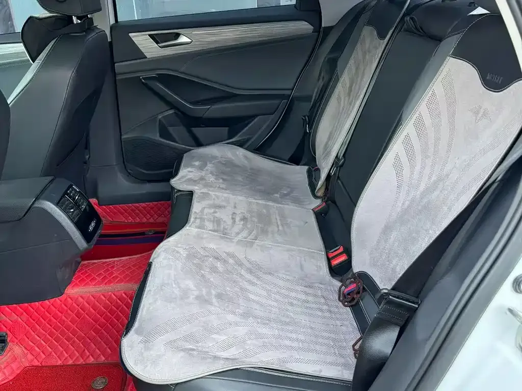 Volkswagen Sagitar 2023 из CN, фото 10