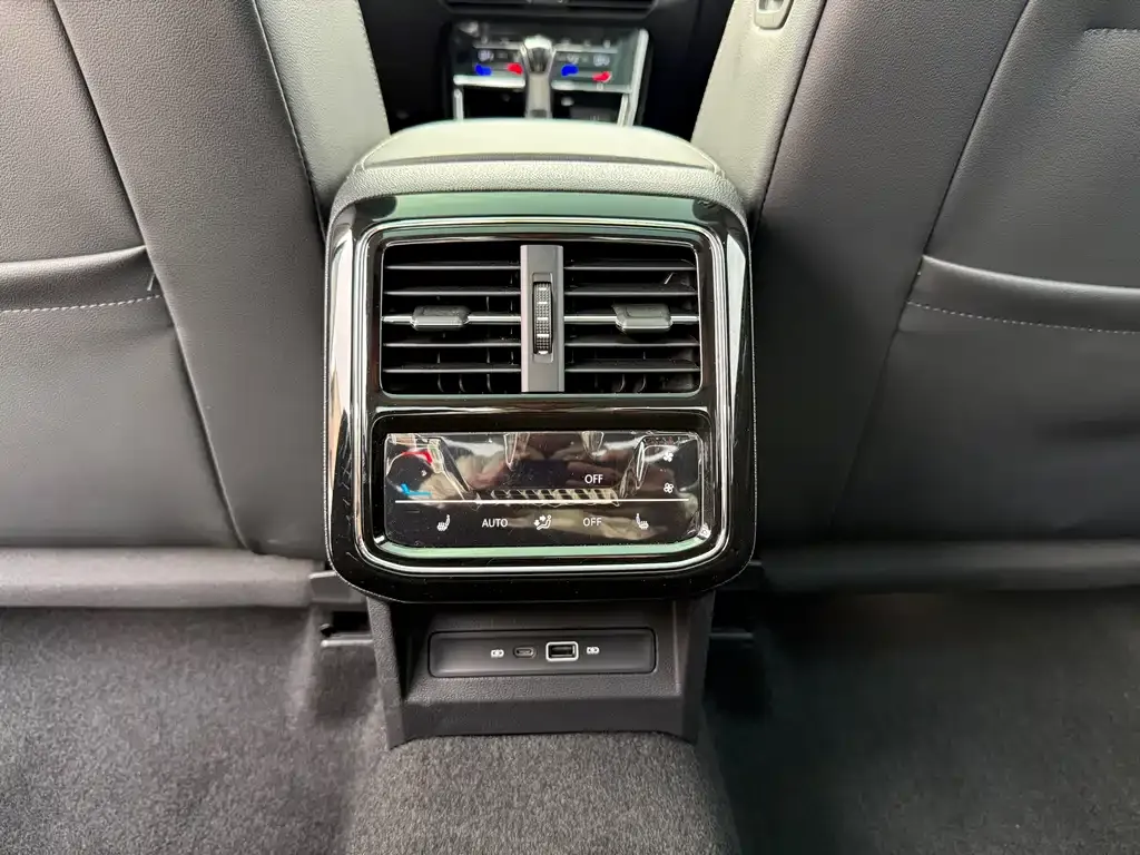 Volkswagen Passat — фото 4