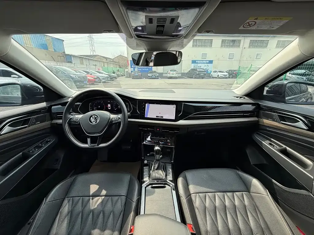 Volkswagen Passat — фото 9