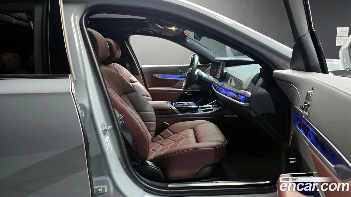 BMW 7-Series 2023 из KR, фото 5