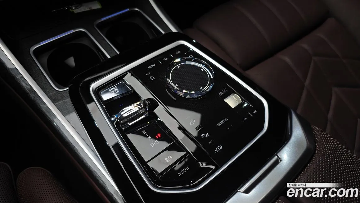 BMW 7-Series 2023 из KR, фото 8