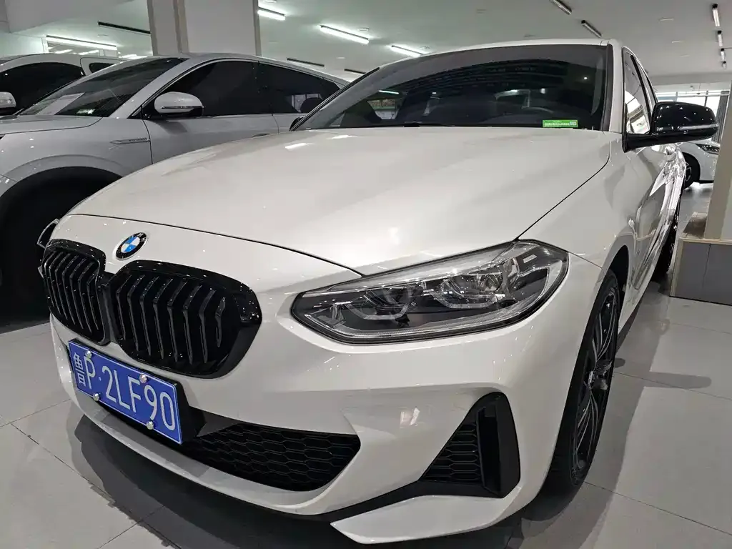 BMW 1 Series — фото 1