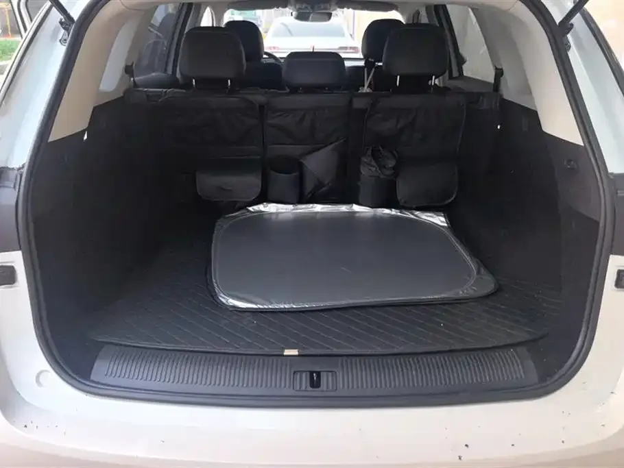 Roewe RX5 MAX 2023 из CN, фото 10