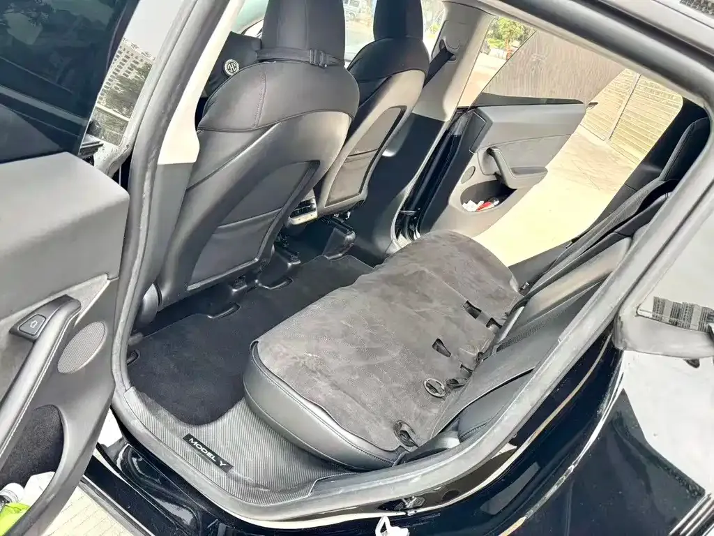 Tesla Model Y 2022 из CN, фото 7
