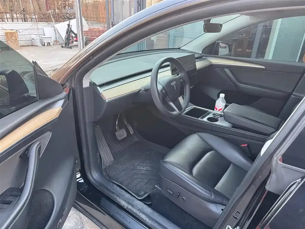 Tesla Model Y 2022 из CN, фото 2