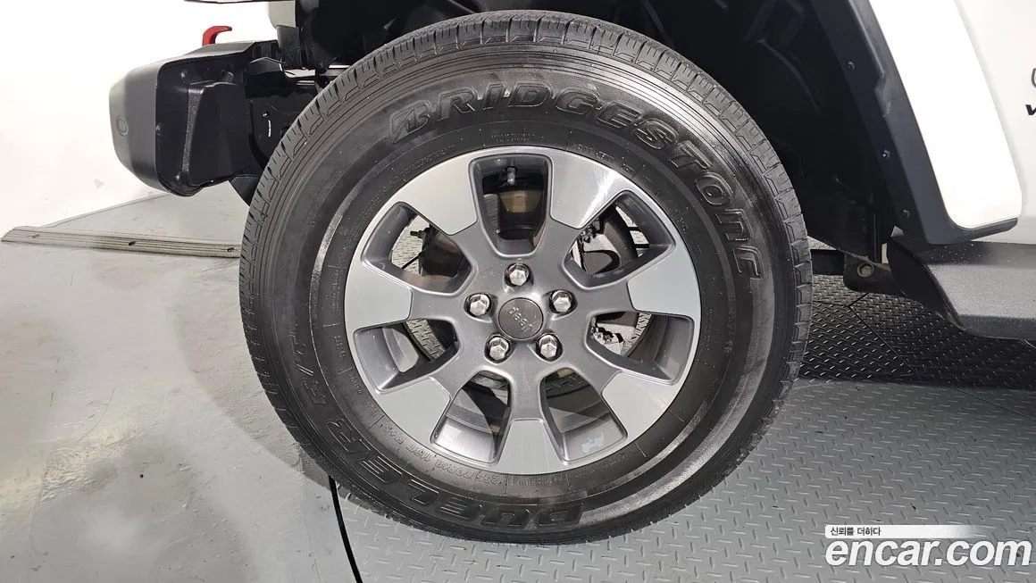 Jeep Wrangler 2021 из KR, фото 6