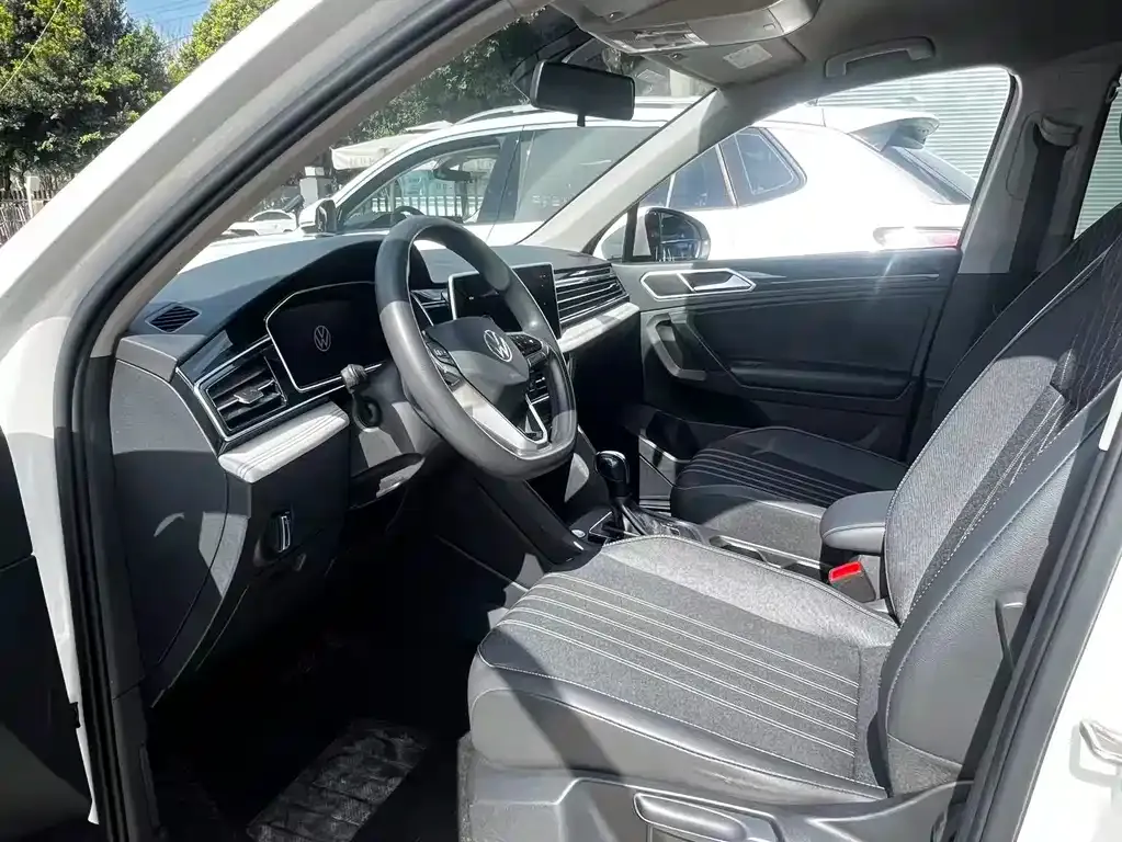 Volkswagen Tiguan L 2022 из CN, фото 7