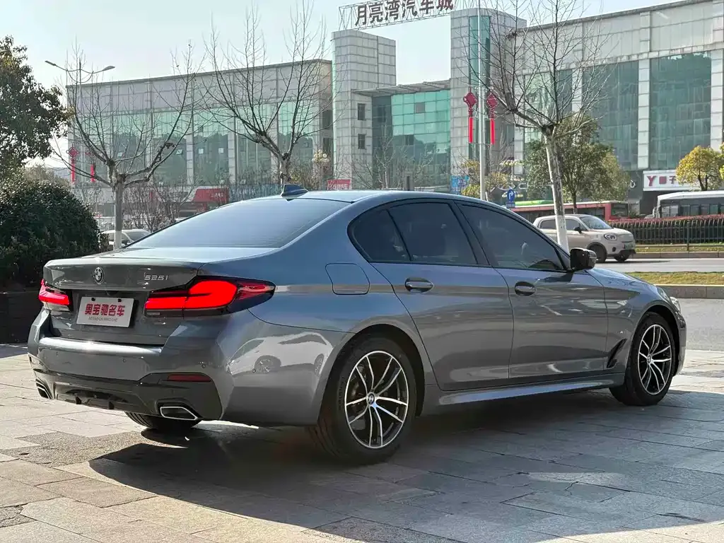 BMW 5 Series (Import) — фото 3