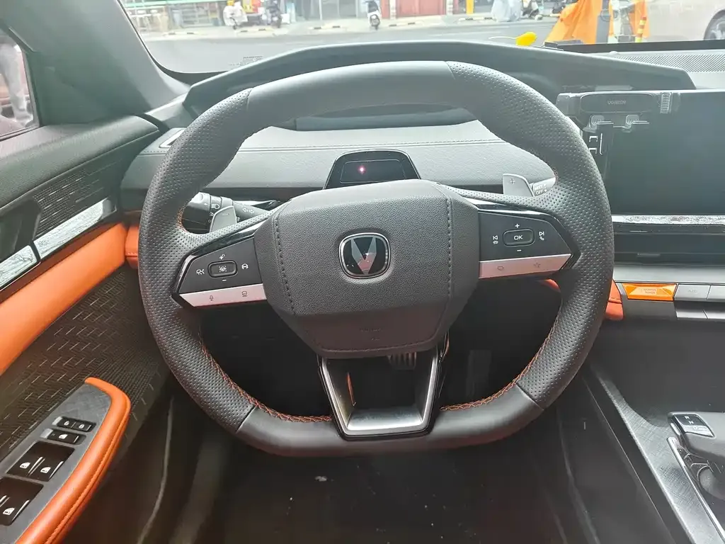 Changan UNI-V 2024 из CN, фото 6