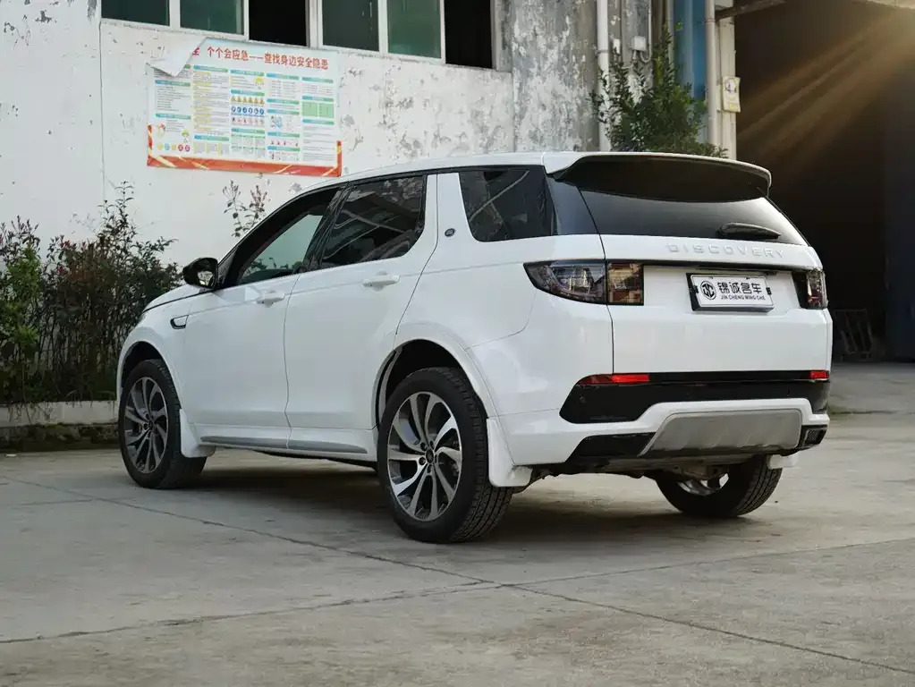 Land Rover Discovery Sport — фото 10