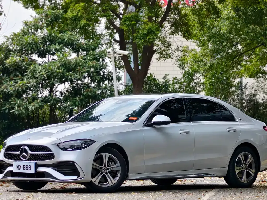 Mercedes-Benz C-Class — фото 1
