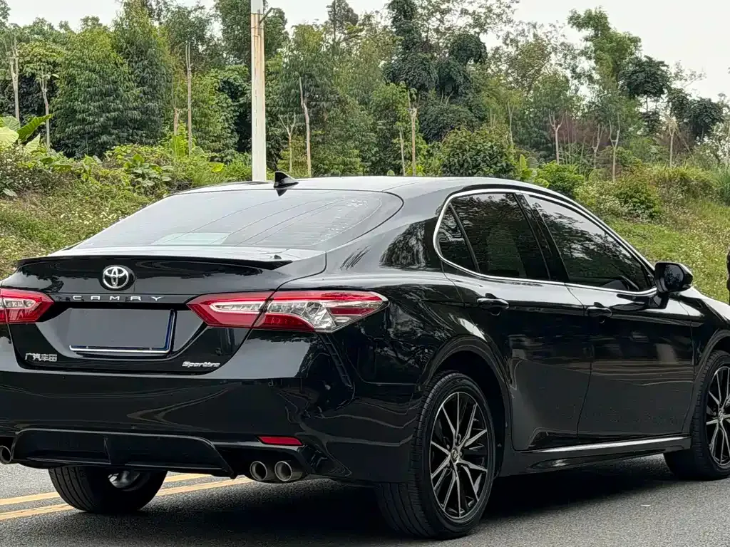 Toyota Camry 2023 из CN, фото 6