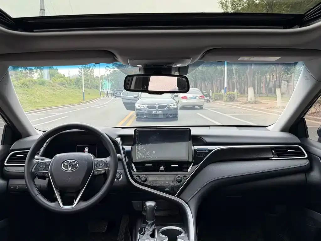Toyota Camry 2023 из CN, фото 7
