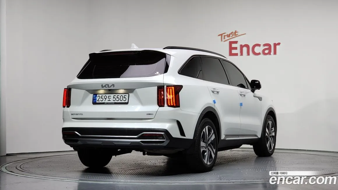 Kia Sorento — фото 5