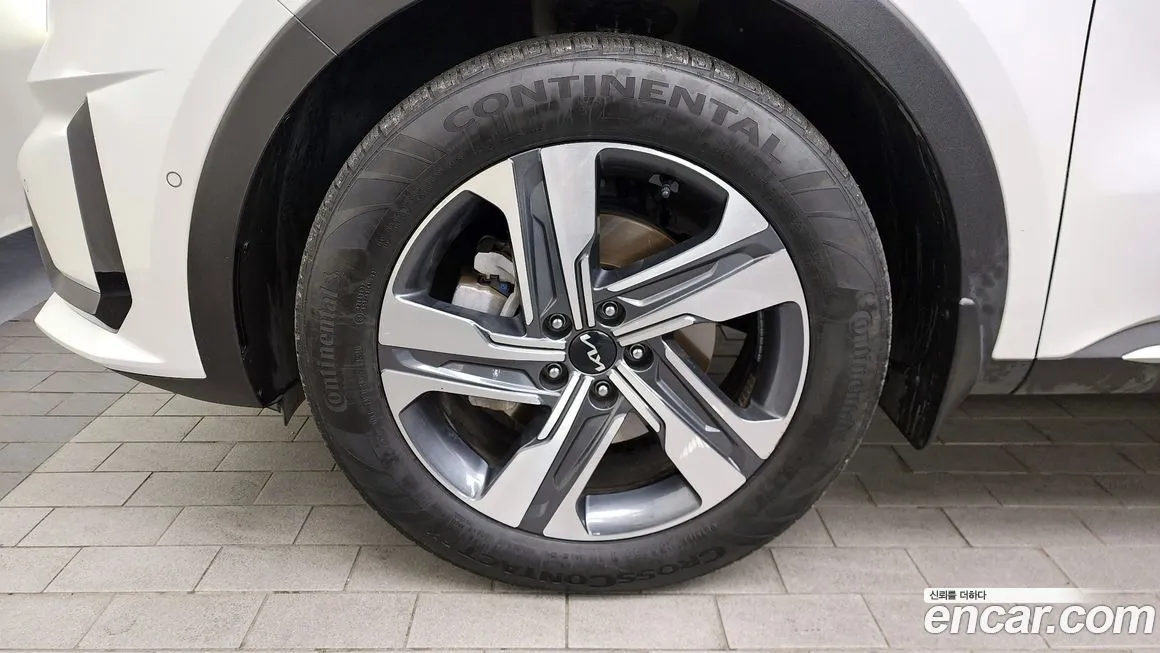 Kia Sorento — фото 7