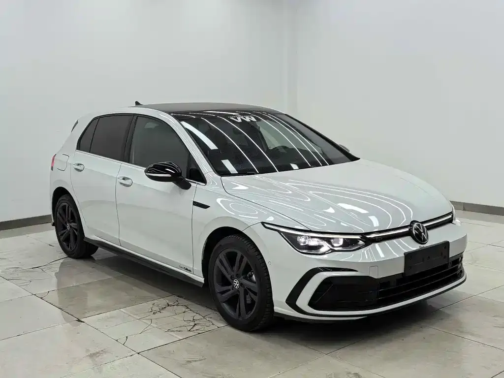 Volkswagen Golf 2023 из CN, фото 3
