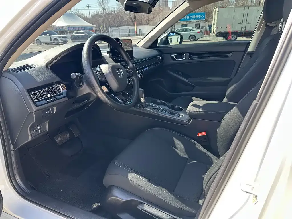 Honda Civic — фото 10