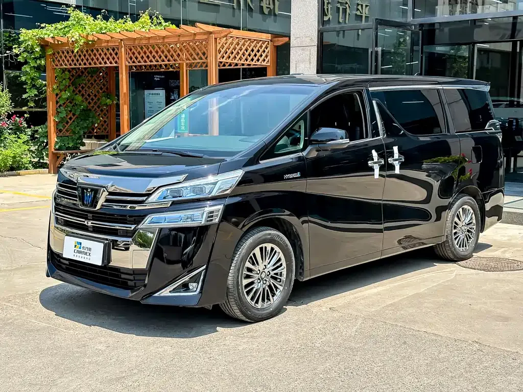 Toyota Vellfire — фото 10