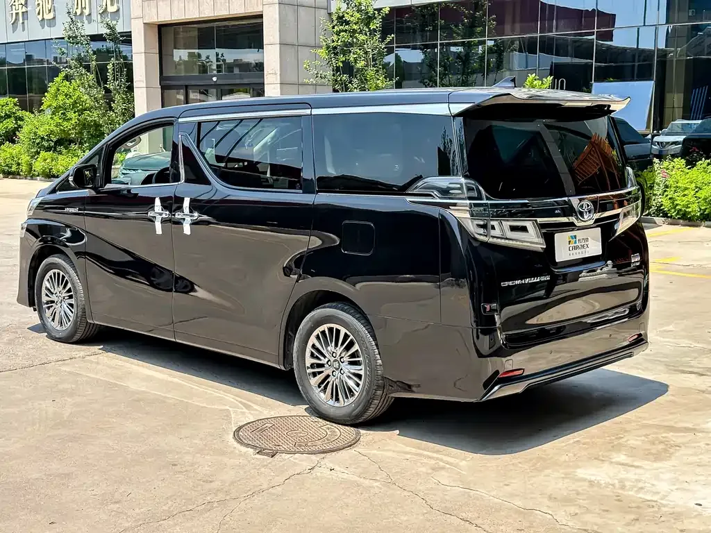 Toyota Vellfire — фото 9