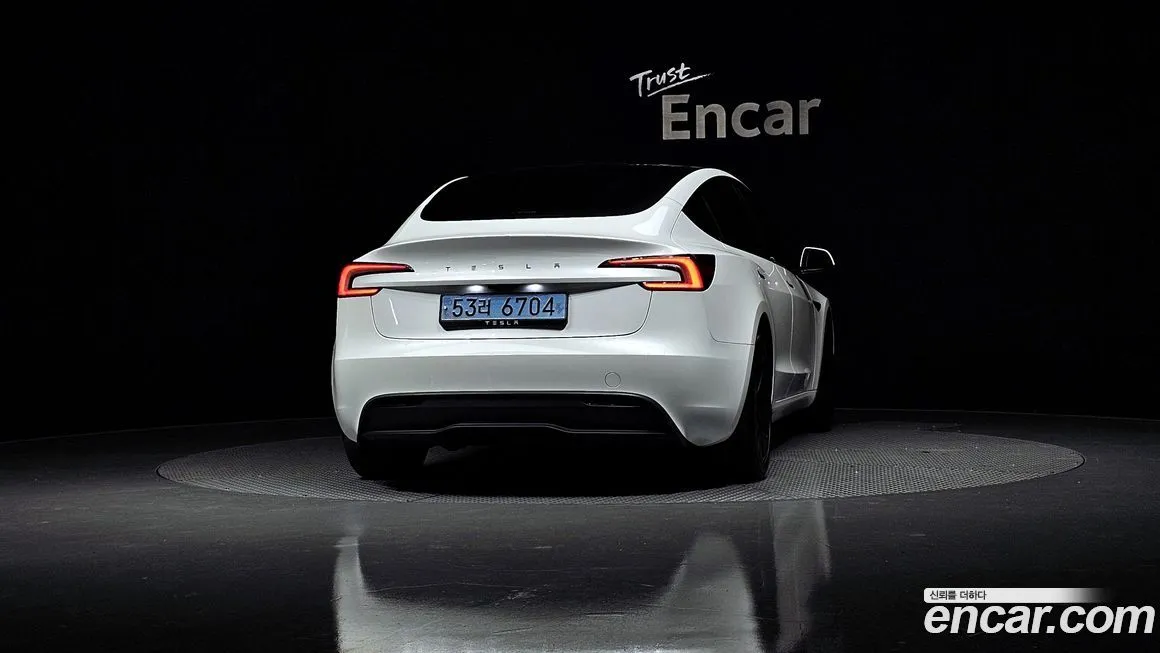 Tesla Model 3 — фото 3
