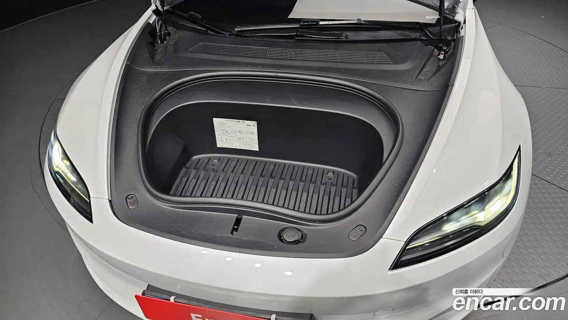 Tesla Model 3 — фото 6