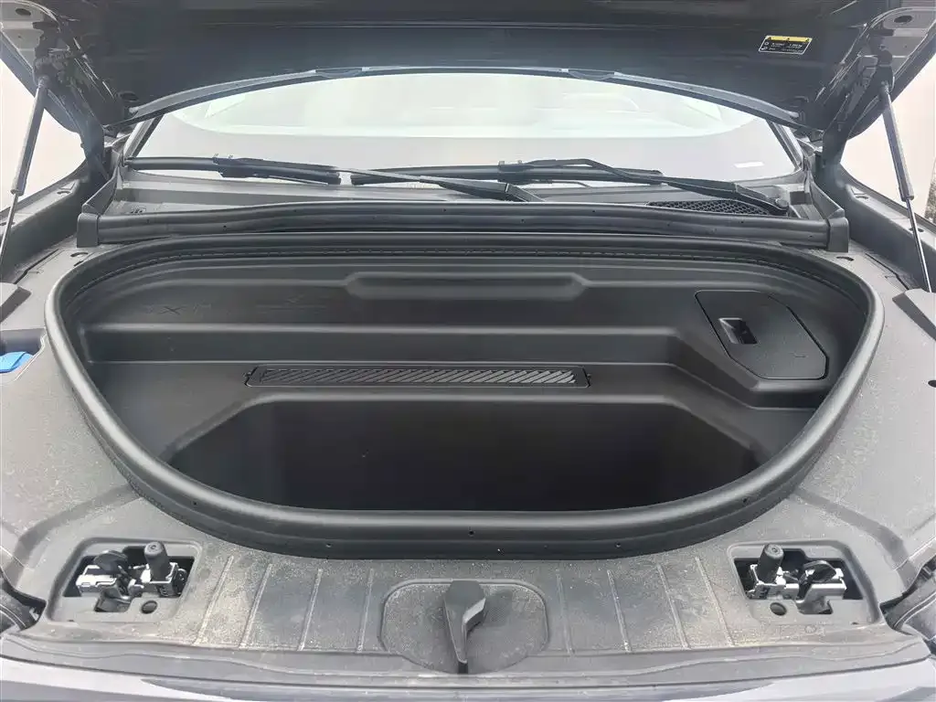 Audi Q6L e-tron — фото 4
