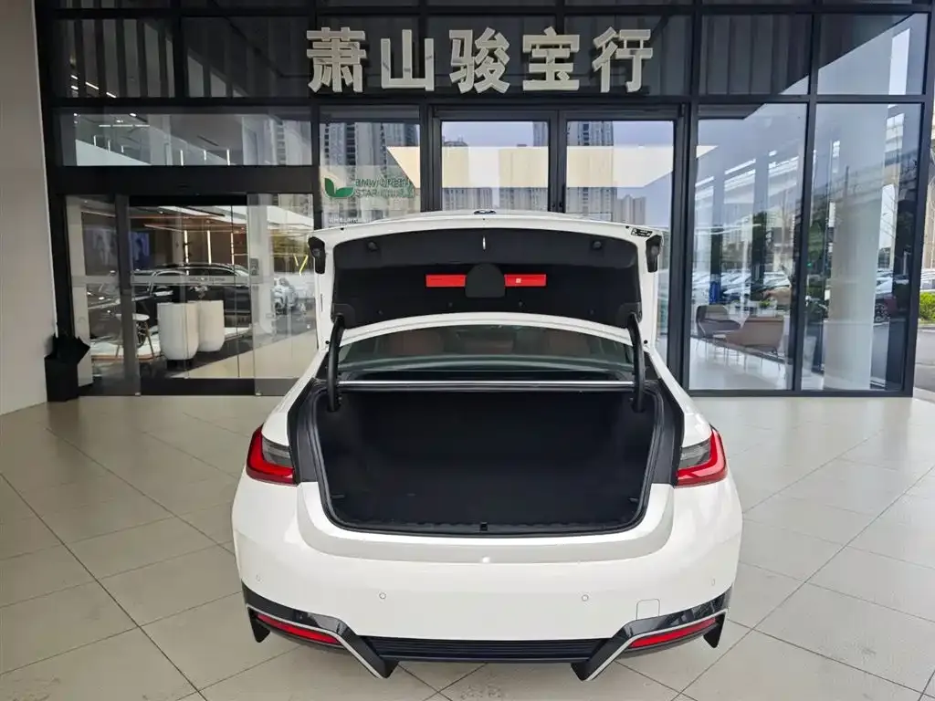 BMW i3 2025 из CN, фото 6