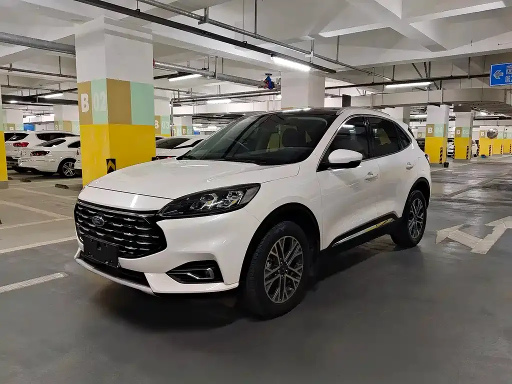 Ford Escape 2022 из CN, фото 1